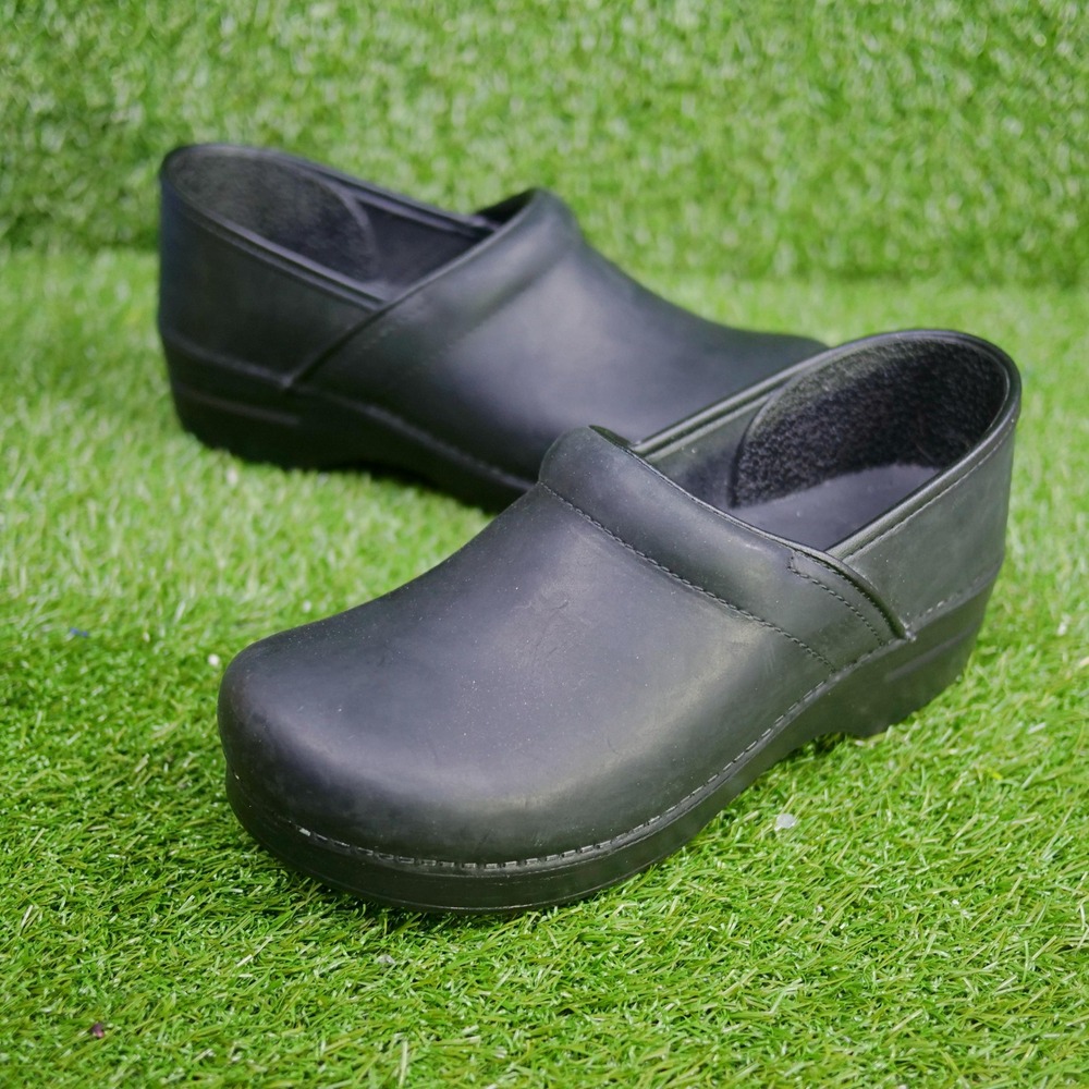 Dansko Clogs Black Leather Professional Slip On - Womens Size 9 (EU 40)